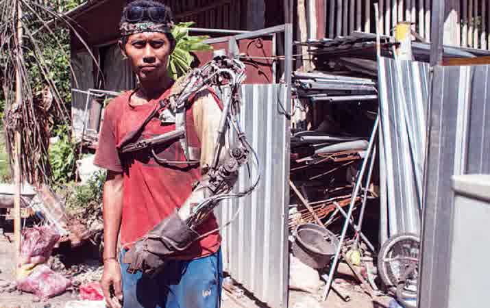 Tangan Robot Bali HOAX?